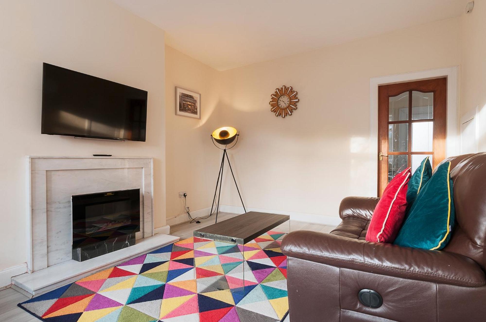 2 Bed Property, Sleeps 5, Free Parking, Near City Centre Эдинбург Экстерьер фото